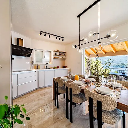 - Island Of Korcula, Villa